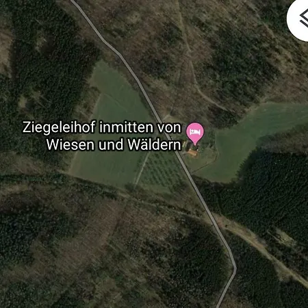 Ziegeleihof Inmitten Von Wiesen Und Waeldern *